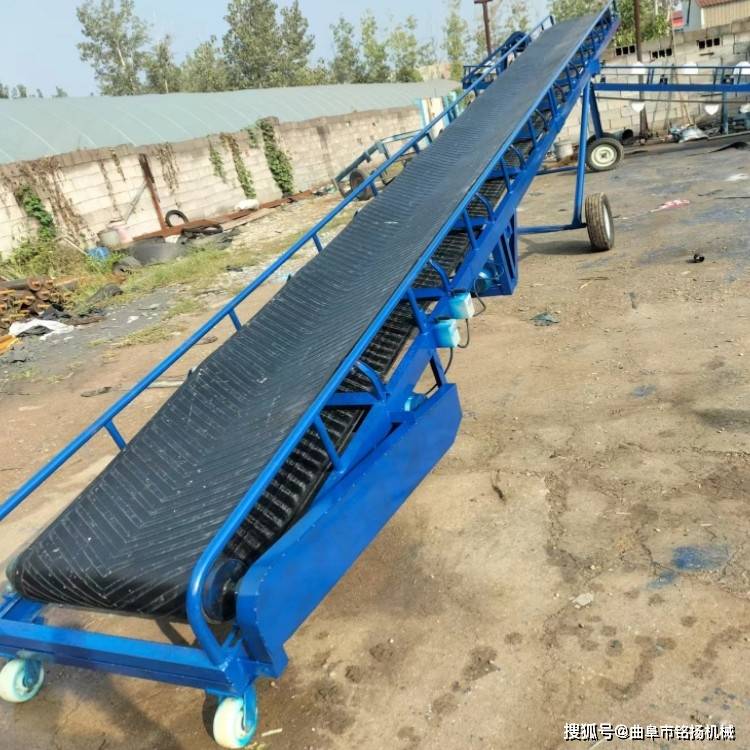 沙子水泥移動(dòng)裝車機(jī) 玉米裝車皮帶輸送機(jī) 貨倉搬運(yùn)傳送機(jī):玉米收獲機(jī)