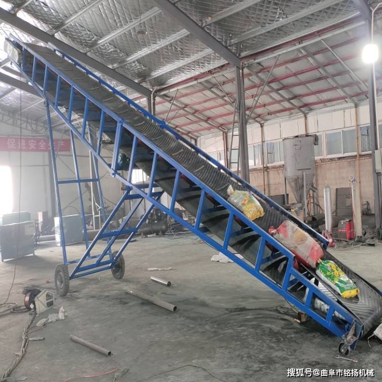 沙子水泥移動(dòng)裝車機(jī) 玉米裝車皮帶輸送機(jī) 貨倉搬運(yùn)傳送機(jī):玉米收獲機(jī)