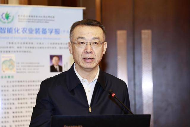 關(guān)注2025全國(guó)農(nóng)機(jī)展:農(nóng)機(jī)
